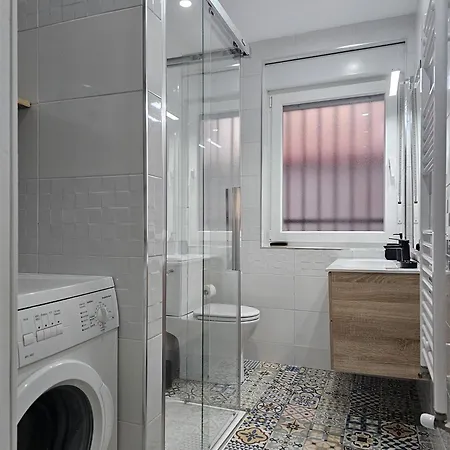 Apartment Nunez De Guzman By Aroom Vut-le-1629