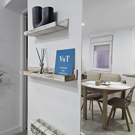 Nunez De Guzman By Aroom Vut-le-1629 Apartment León